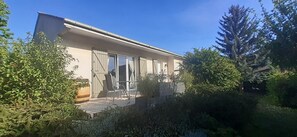 Exterior - Gite L'orée de Nuitsmaison+espace Jeux/détente (Nuits-Saint-Georges)