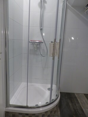 Double Room | Bathroom