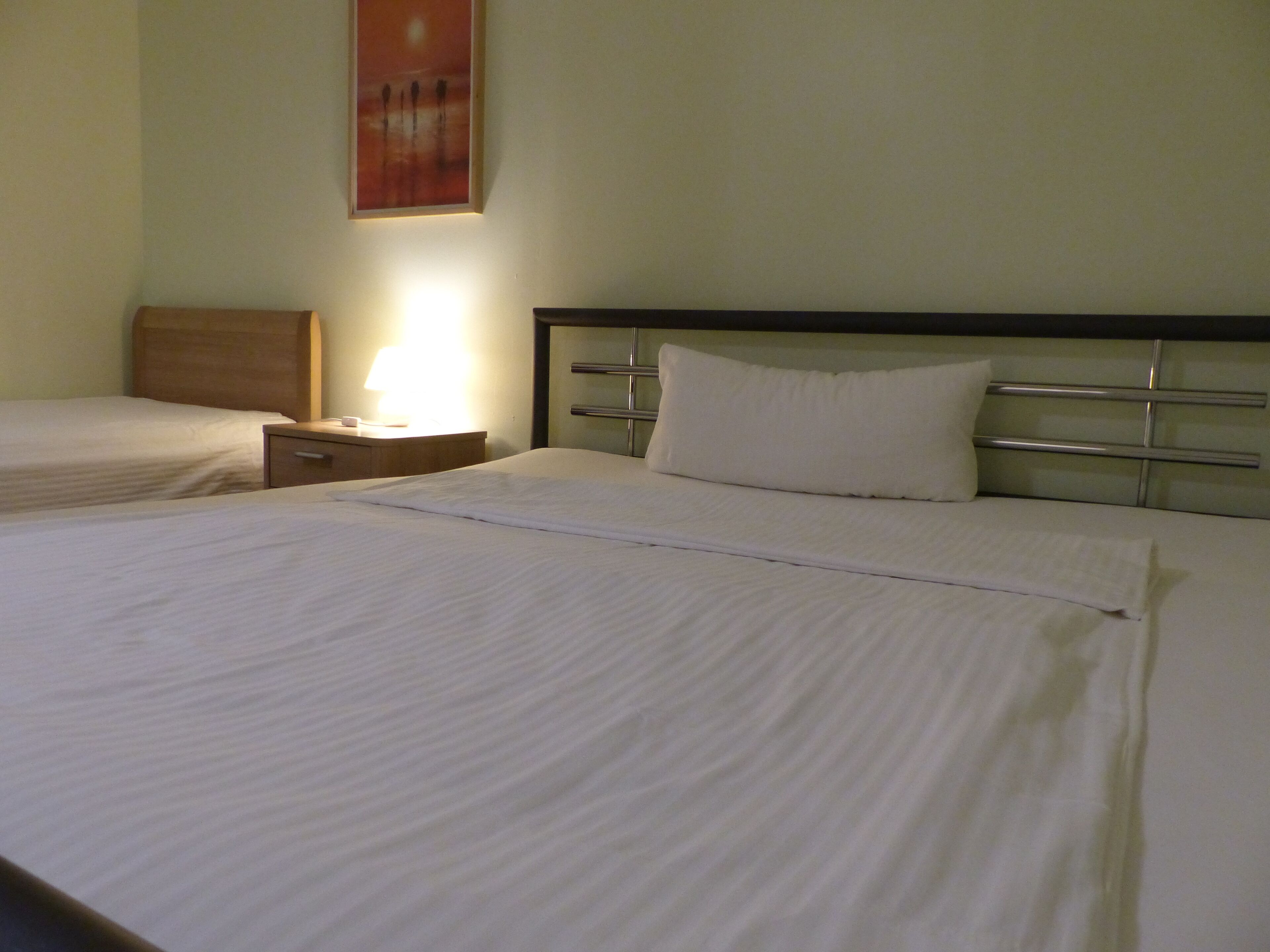 Camera Basic con letto matrimoniale o 2 letti singoli | Wi-Fi gratuito, lenzuola