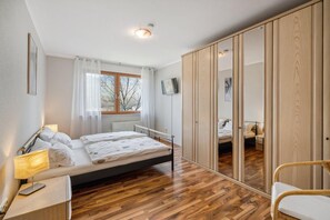 2 bedrooms