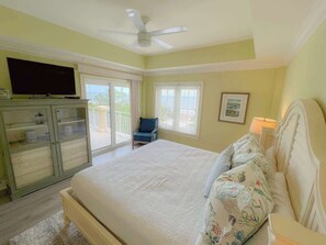 3 bedrooms, travel cot, WiFi, bed sheets