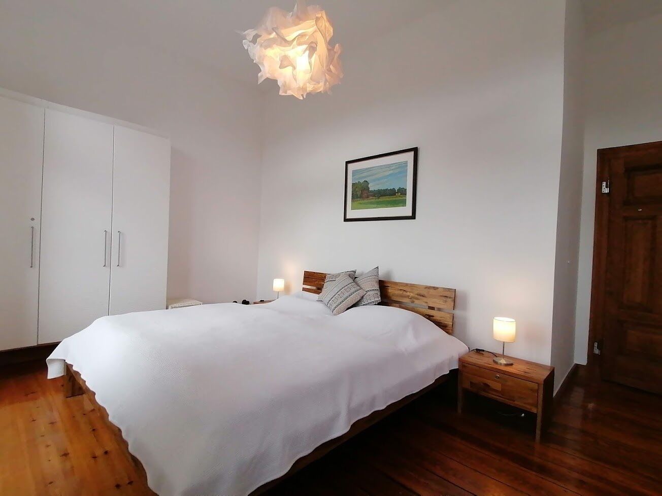 2 chambres, fer et planche à repasser, lit parapluie, Wi-Fi gratuit