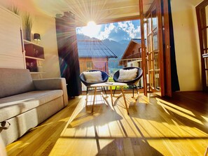 Televisión y reproductor de DVD 