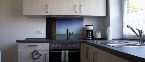 Kühlschrank, Ofen, Geschirrspüler, Toaster