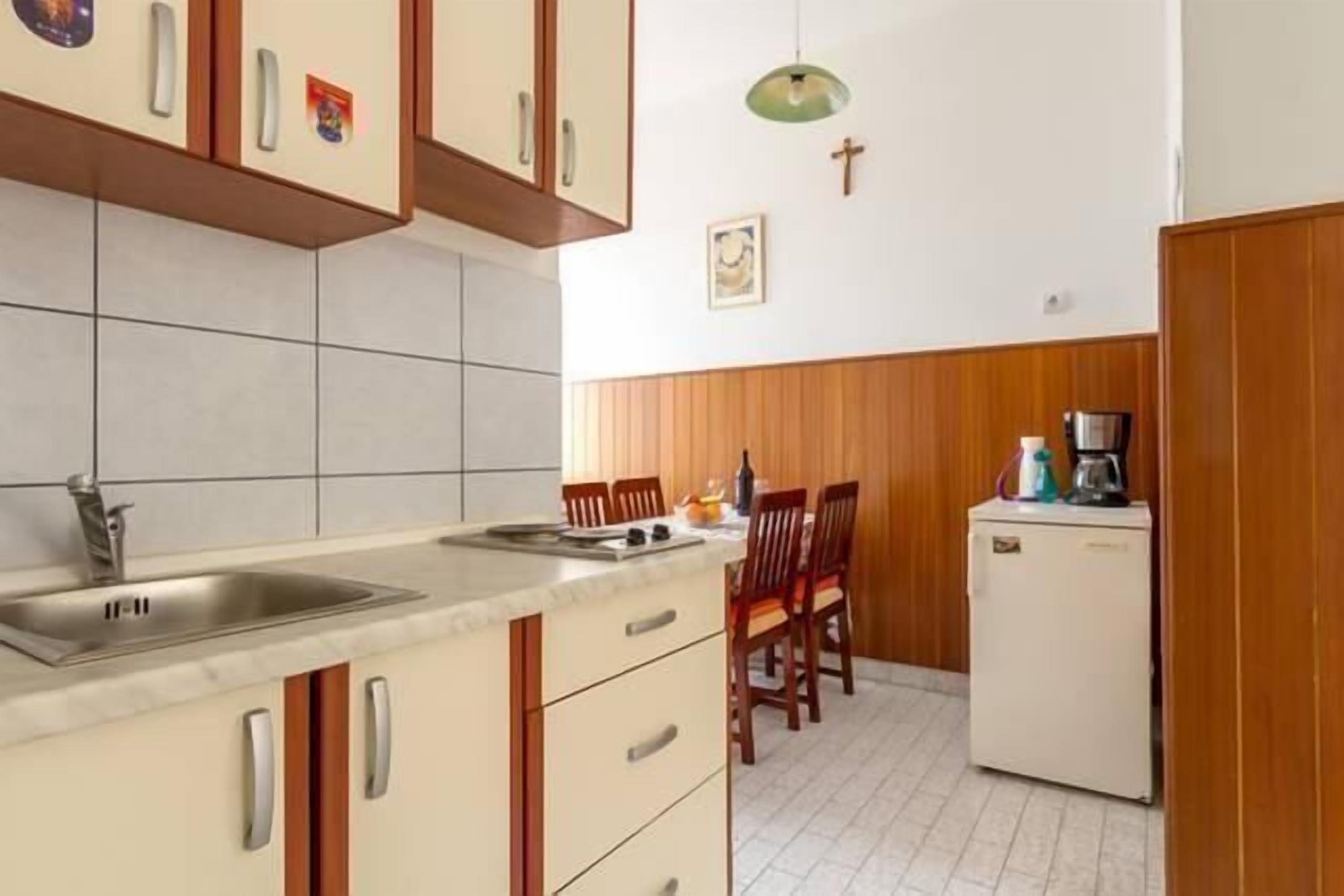 Kühlschrank, Mikrowelle