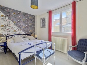 2 chambres, fer et planche à repasser, Wi-Fi, literie fournie