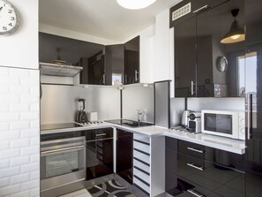 Kühlschrank, Mikrowelle, Geschirrspüler