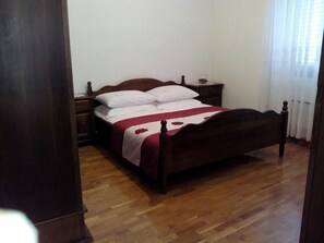 3 Schlafzimmer, Bügeleisen/Bügelbrett, WLAN