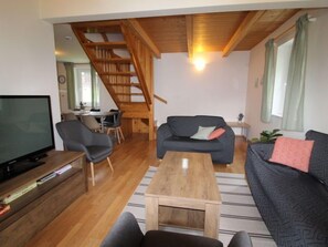 TV - Holiday Hill 26 by Interhome (Cerny Dul/Cista)