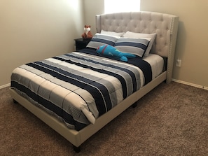 3 habitaciones, tabla de planchar con plancha y wifi gratis