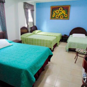 Desk, laptop workspace, free WiFi - Gran Hotel Buenaventura (Buenaventura)