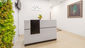 フロント