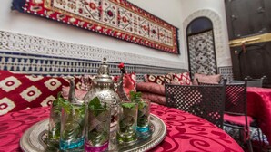 Unclassified image, 5 of 12, button - Riad Taha - Kenza Room (Fes)