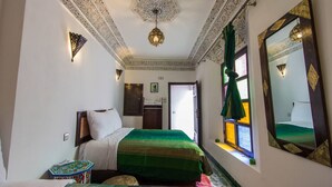 1 bedroom, iron/ironing board, internet, bed sheets - Riad Taha - Roukia Room (Fes)
