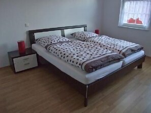 2 bedrooms