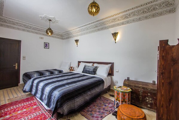 1 bedroom, iron/ironing board, internet, bed sheets - Riad Taha - Mimouna Room (Fes)