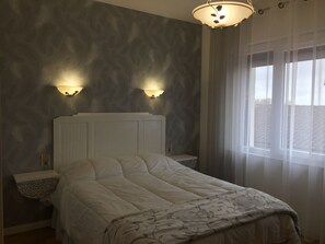3 bedrooms, iron/ironing board, bed sheets - LA MAISON DE BEL AIR 2KM FROM ALBI CATHEDRAL (Le Sequestre)