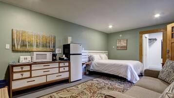 1 多间卧室、熨斗/熨衣板、免费 WiFi、床单