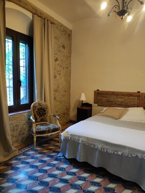 2 soverom, wi-fi (inkludert) og sengetøy