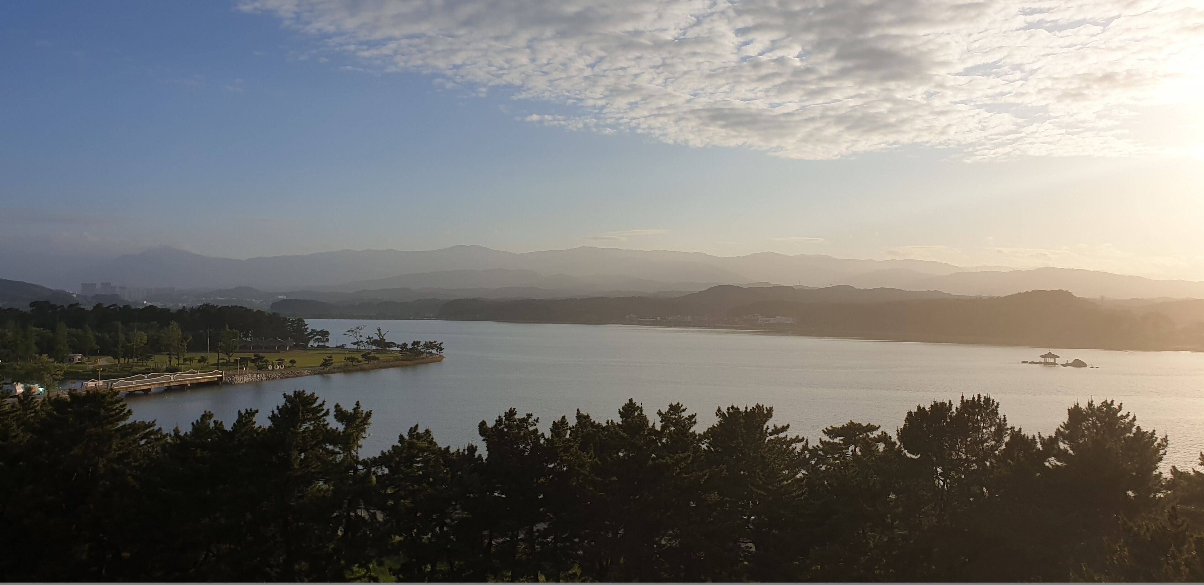 basic twin room | lake view