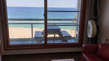 Quarto casal básico, vista para o oceano | Vista para praia/oceano