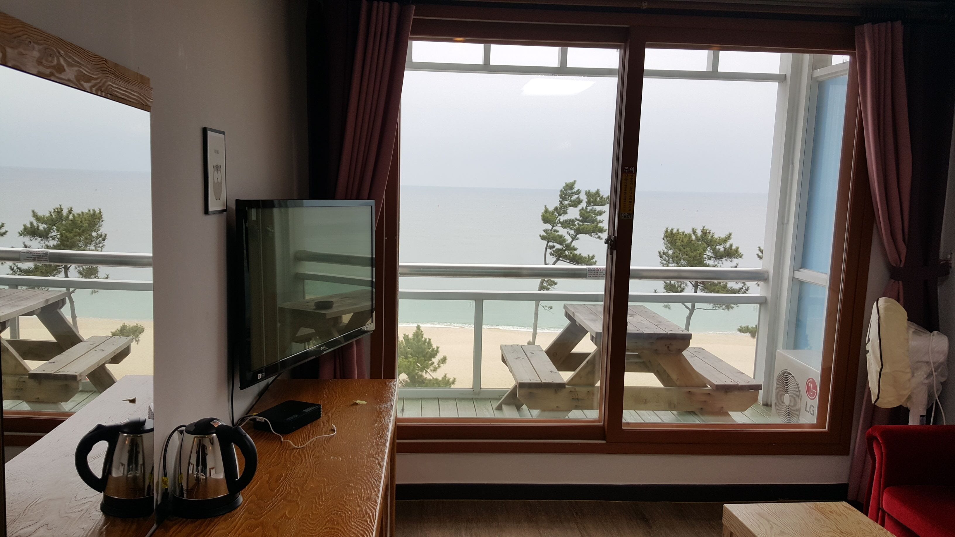 basic double room, ocean view | room amenity