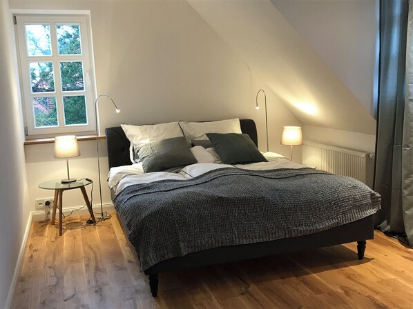 3 chambres, fer et planche à repasser, Wi-Fi gratuit, draps fournis