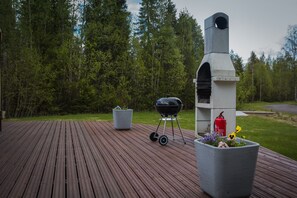 BBQ/picnic Area - Motelli Rovaniemi (Rovaniemi)