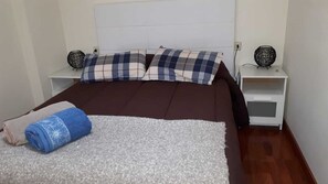 3 bedrooms, bed sheets - Flat in Biescas. Pyrenees of Huesca. (Biescas)