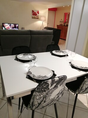 Dining - Magnificent new 3-star apartment 100m from the thermal baths (Mont-Dore)
