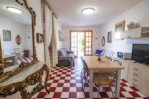 Cozy cottage with 3 bedrooms, climate, terrace, barbecue