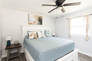2 bedrooms, iron/ironing board, WiFi, bed sheets
