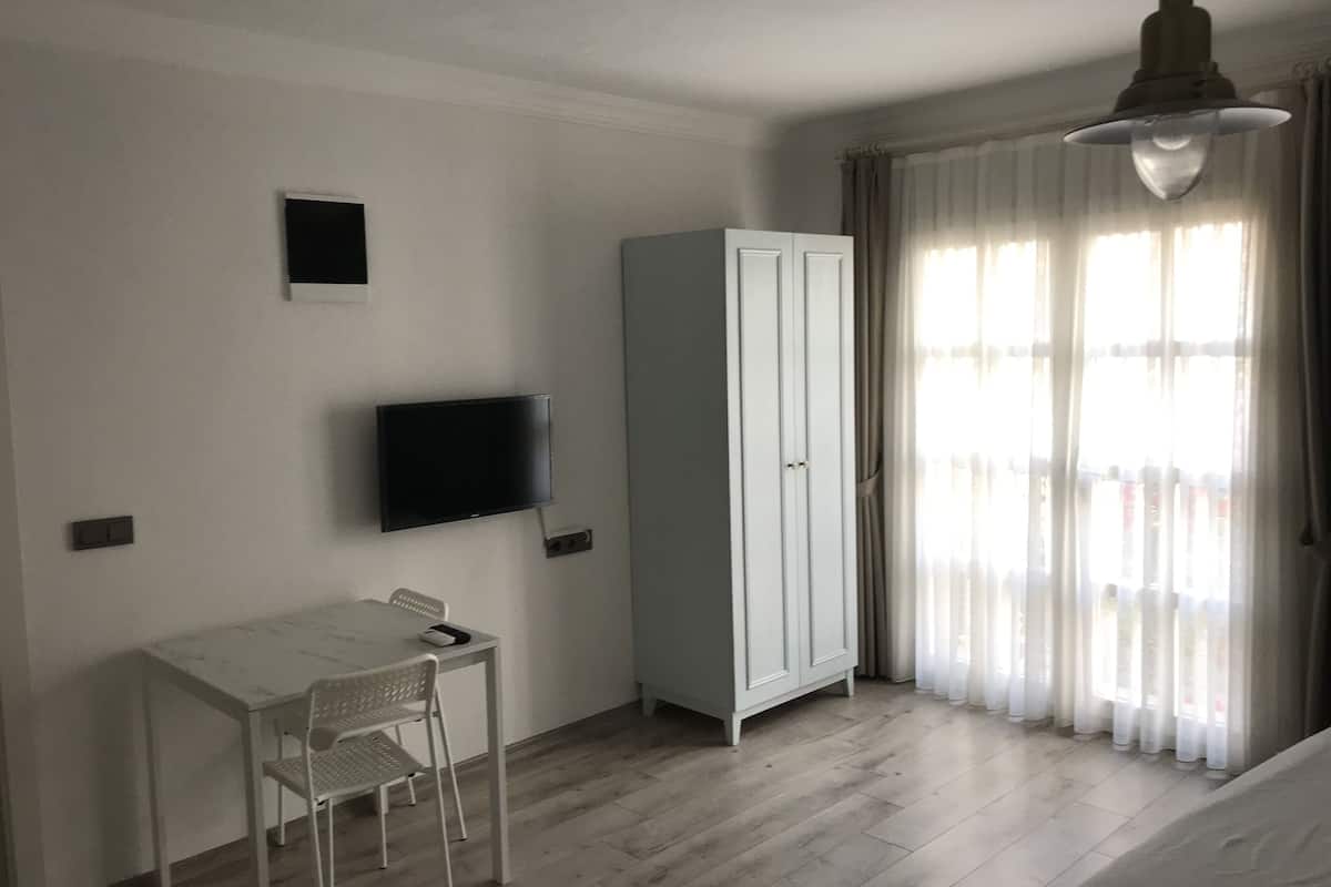 Standard Studio | Minibar, wifi gratis, ropa de cama
