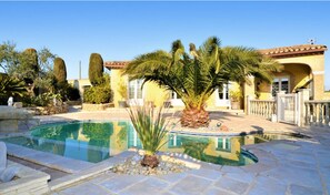 Outdoor pool - Detached house / villa with private pool near pont du Gard (Jonquières-Saint-Vincent)