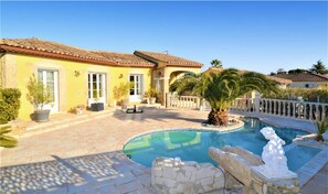 Outdoor pool - Detached house / villa with private pool near pont du Gard (Jonquières-Saint-Vincent)
