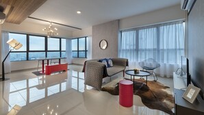 40-inch Smart TV with digital channels, TV - Arte Plus Jalan Ampang by Cobnb (Kuala Lumpur)