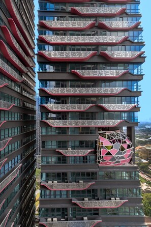 Perincian bahagian luar