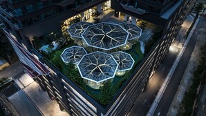 Front of property – evening/night - Arte Plus Jalan Ampang by Cobnb (Kuala Lumpur)