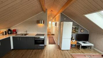 Fridge, microwave, oven, dishwasher