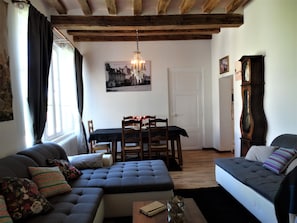 TV, DVD player, books