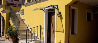 THE PINK HOUSE - LOVELY TWO-ROOM APARTMENT IN THE HINTERLAND OF CAGLIARI 