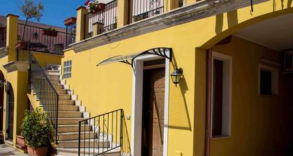 THE PINK HOUSE - LOVELY TWO-ROOM APARTMENT IN THE HINTERLAND OF CAGLIARI
