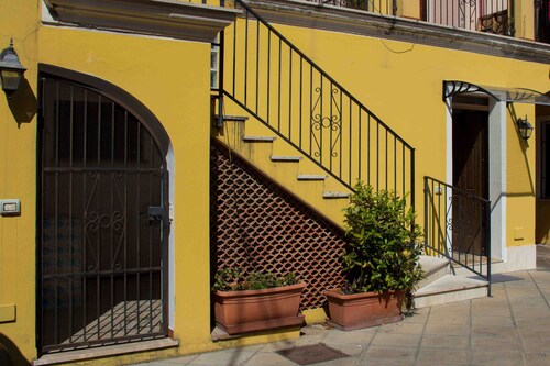 THE PINK HOUSE - LOVELY TWO-ROOM APARTMENT IN THE HINTERLAND OF CAGLIARI 