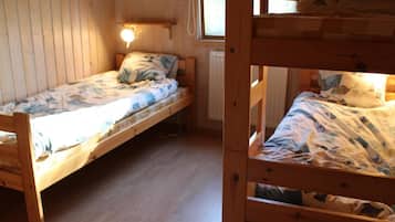 2 bedrooms, iron/ironing board