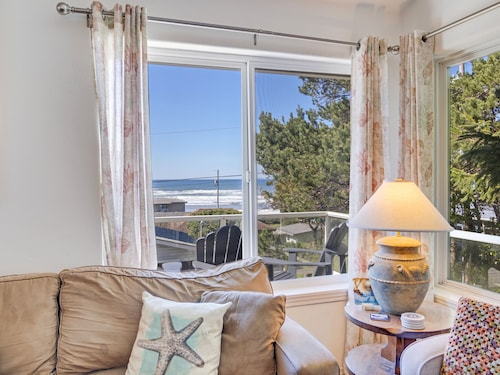 Sea Enchantment - Ocean View, Easy Beach Access