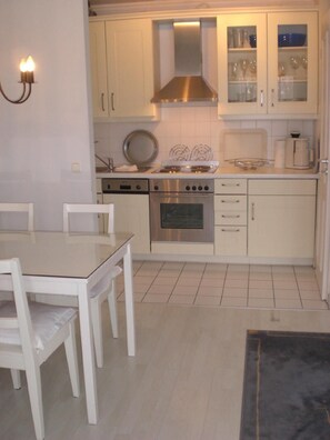 Fridge, oven, dishwasher, toaster
