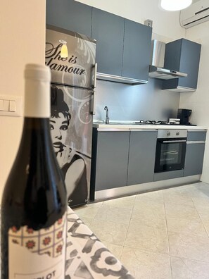 Fridge, microwave, oven, stovetop - Kristel House with outdoor veranda (Balestrate)