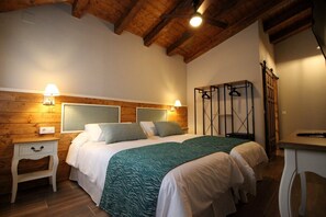 Standard Twin Room (Madroño)