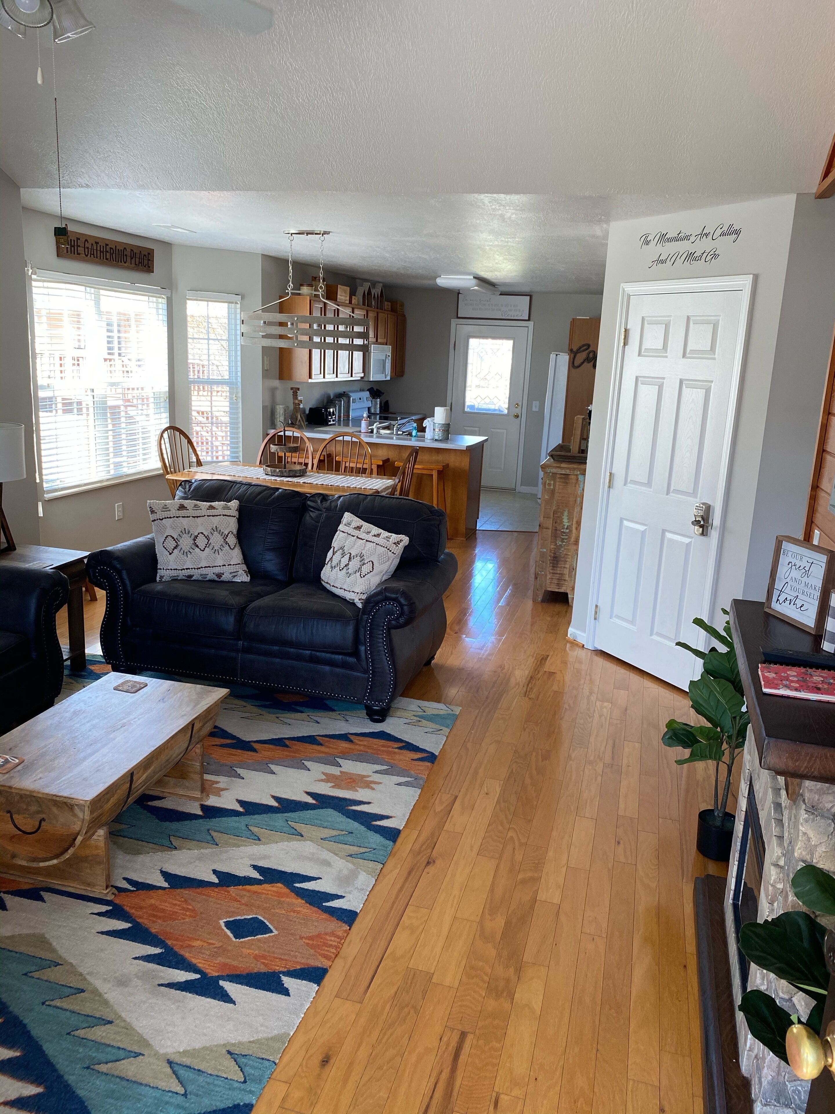 Open concept. Living room/Dining area/Kitchen. 