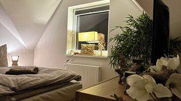 2 Schlafzimmer, Bügeleisen/Bügelbrett, kostenloses WLAN, Bettwäsche